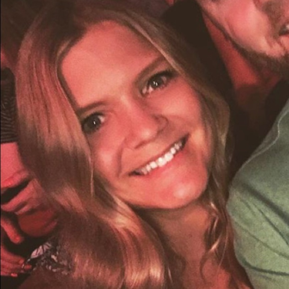 Meet your Posher, Hayley